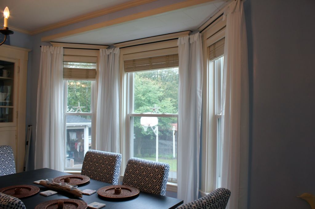 Bow Window Curtain Ideas For Your Home, Living Room Bay Window Treatment Ideas